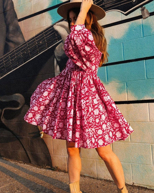 Vestido Curto Solto Estampado de Meia Manga Floral - Mirela